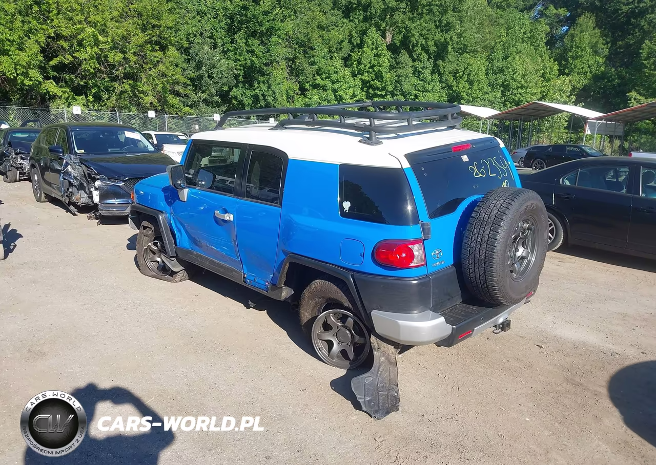 2007 Toyota Fj Cruiser VIN:JTEBU11F270020441 - 3