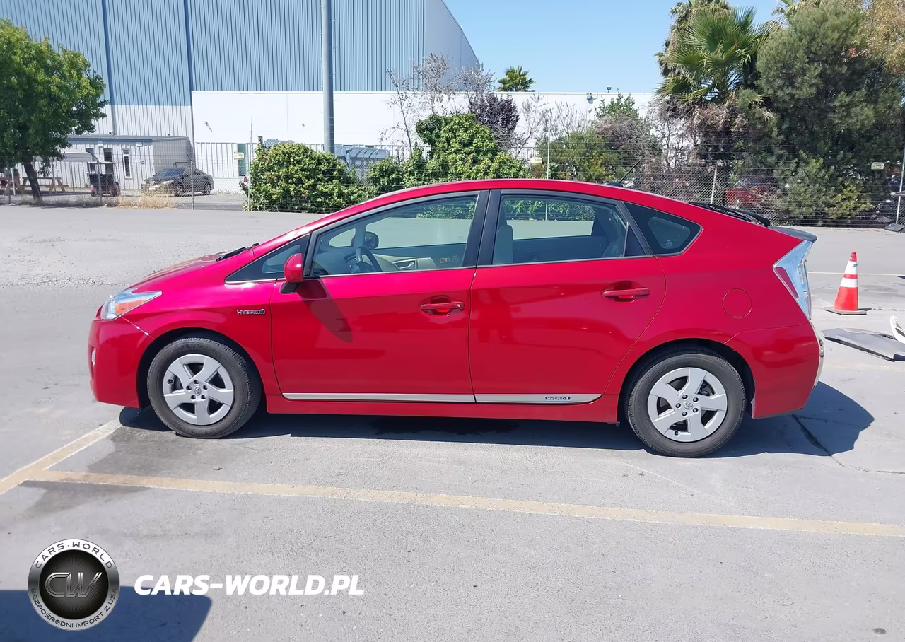 2011 Toyota Prius Three VIN:JTDKN3DU4B1364783 - 14