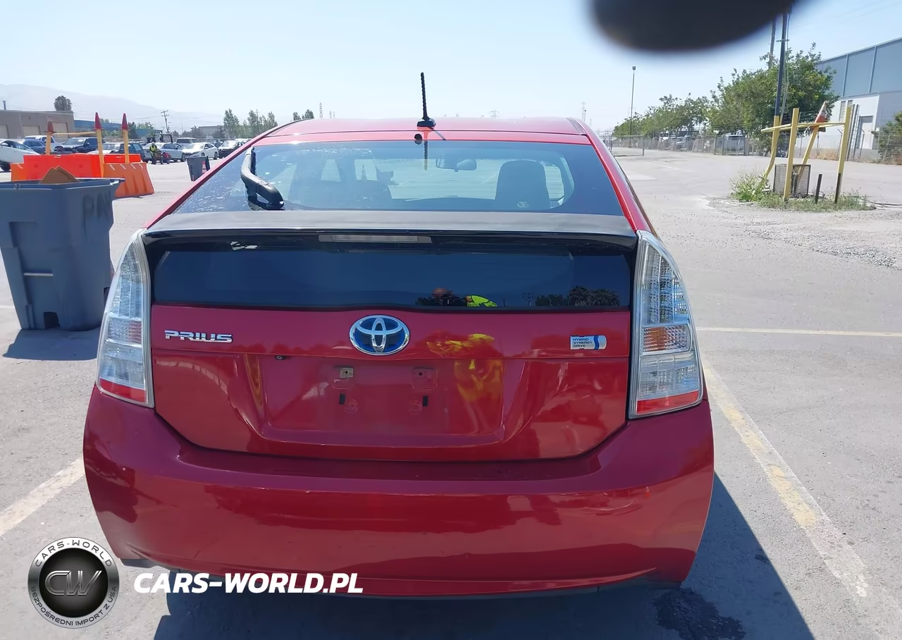 2011 Toyota Prius Three VIN:JTDKN3DU4B1364783 - 16
