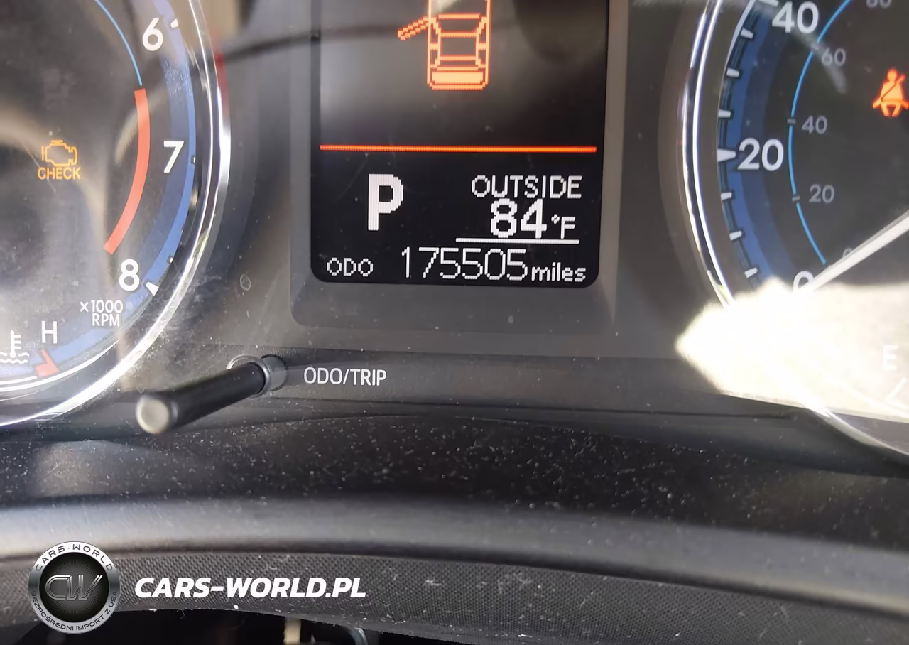 2017 Toyota Corolla Le VIN:5YFBURHE2HP633456 - 15