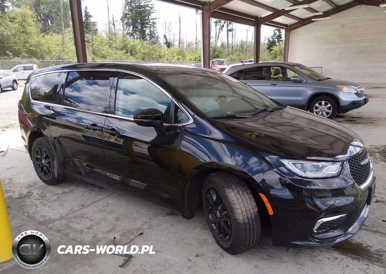 2024 Chrysler Pacifica Touring L VIN:2C4RC1BG5RR145827 - 14