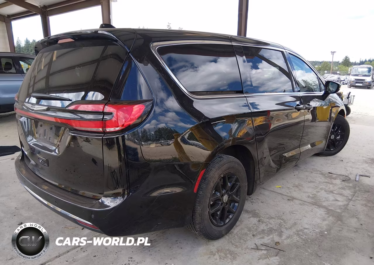 2024 Chrysler Pacifica Touring L VIN:2C4RC1BG5RR145827 - 4
