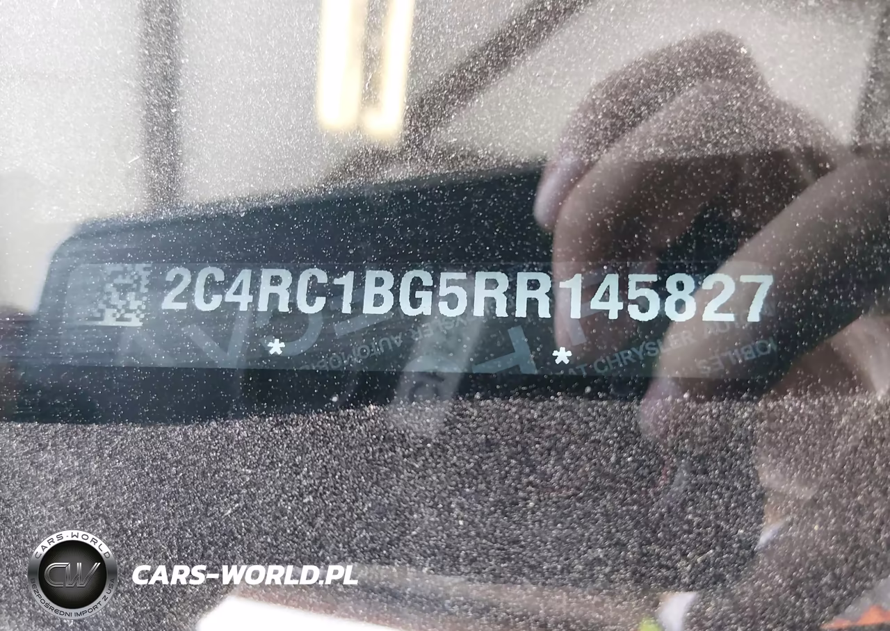 2024 Chrysler Pacifica Touring L VIN:2C4RC1BG5RR145827 - 9