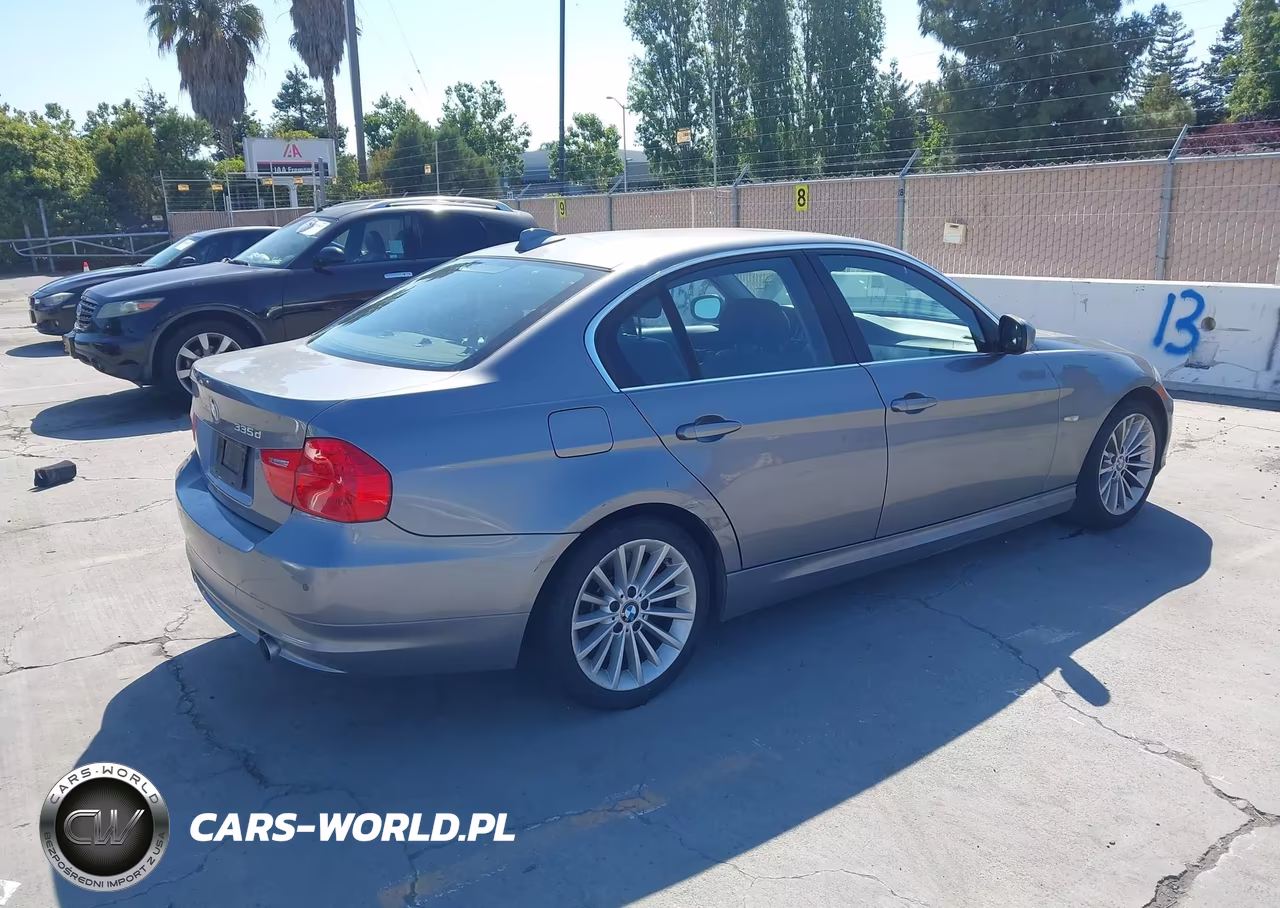 2010 BMW 335D VIN:WBAPN7C58AA778507 - 4