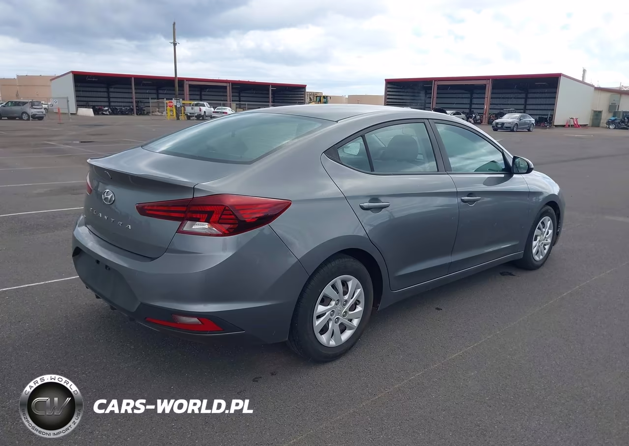 2019 Hyundai Elantra Se VIN:5NPD74LF4KH486046 - 4