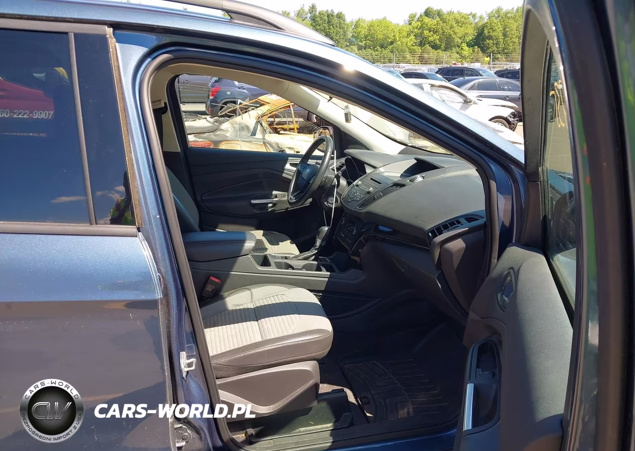 2018 Ford Escape Se VIN:1FMCU9GD0JUA87676 - 5