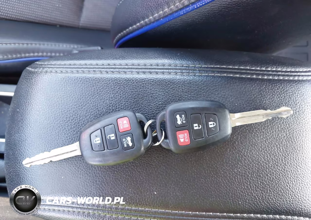 2016 Toyota Corolla Le Plus VIN:2T1BURHEXGC686789 - 11