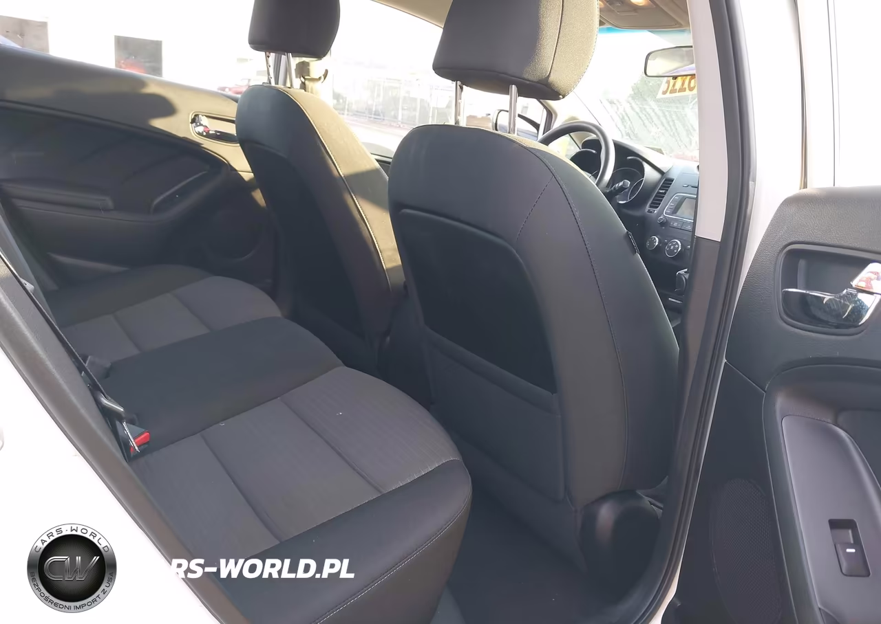2016 Kia Forte Lx VIN:KNAFX4A61G5584175 - 8