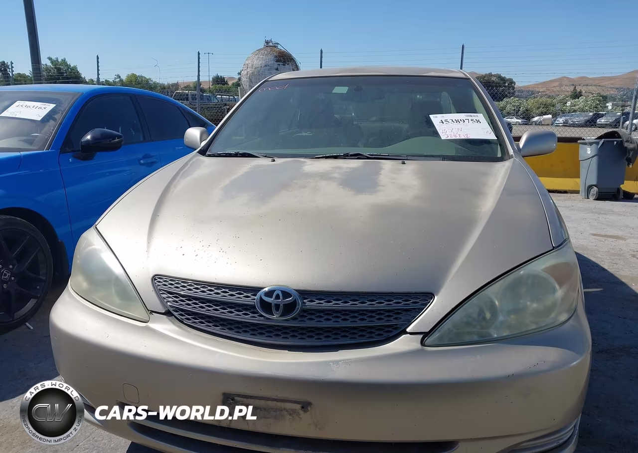 2002 Toyota Camry Xle VIN:JTDBE32K420063227 - 6