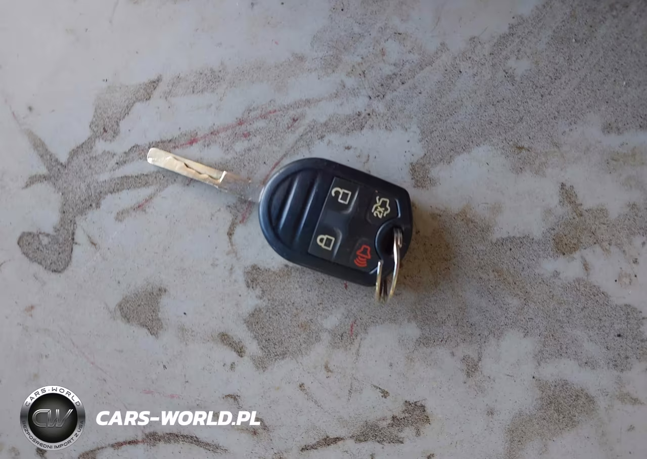 2018 Ford Fiesta S VIN:3FADP4TJ4JM143126 - 11