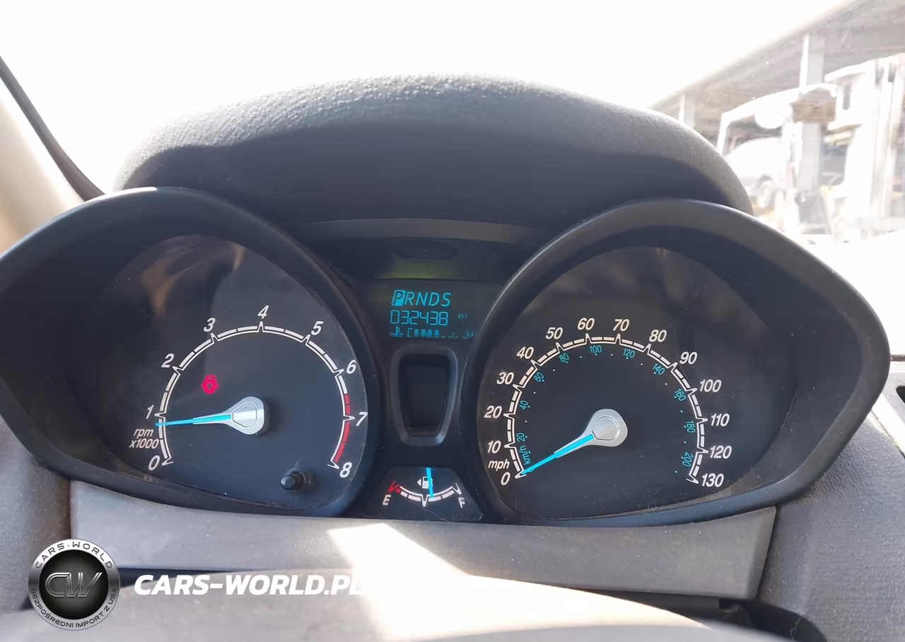 2018 Ford Fiesta S VIN:3FADP4TJ4JM143126 - 7