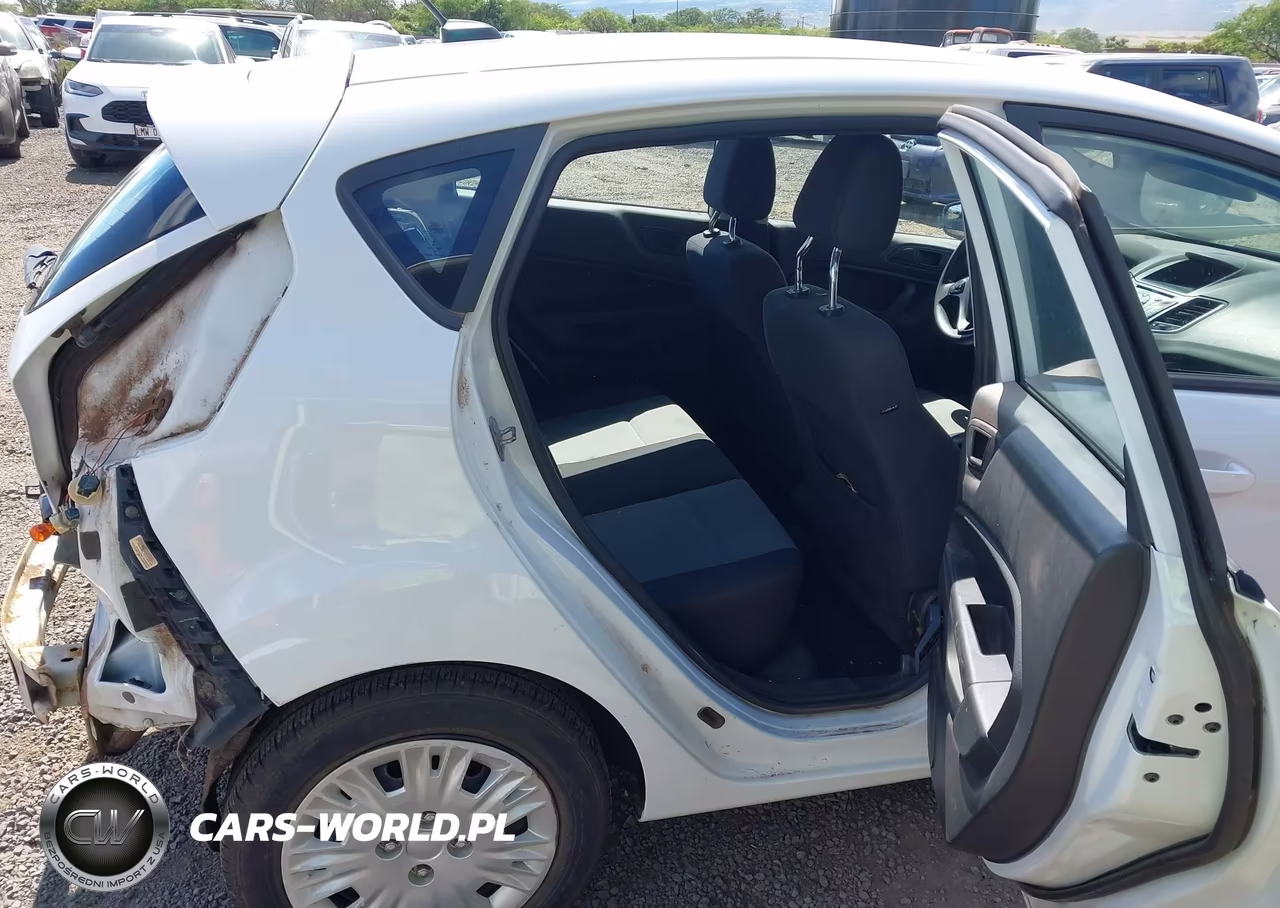 2018 Ford Fiesta S VIN:3FADP4TJ4JM143126 - 8
