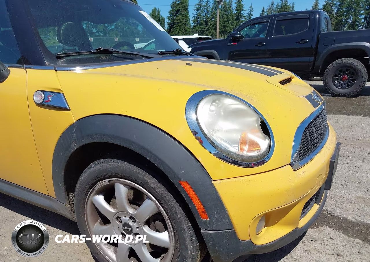 2008 Mini Cooper S VIN:WMWMF73528TV33166 - 6