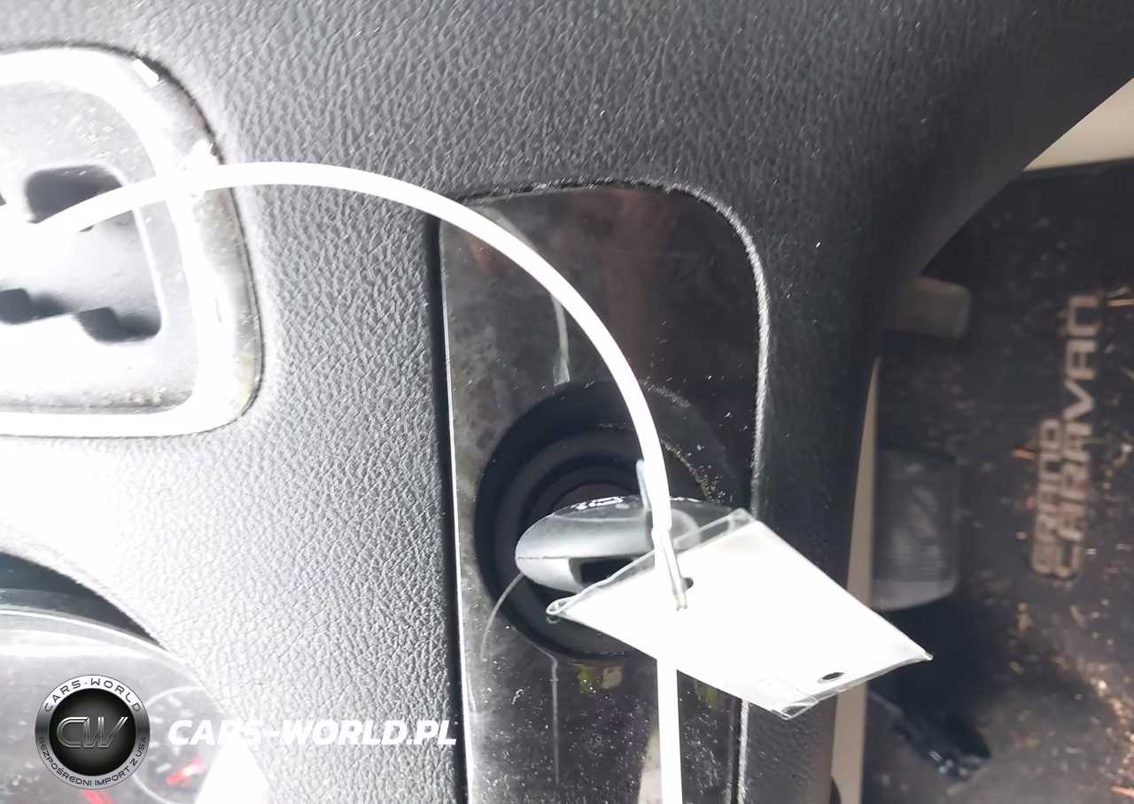 2013 Dodge Grand Caravan Sxt VIN:2C4RDGCG7DR552247 - 11