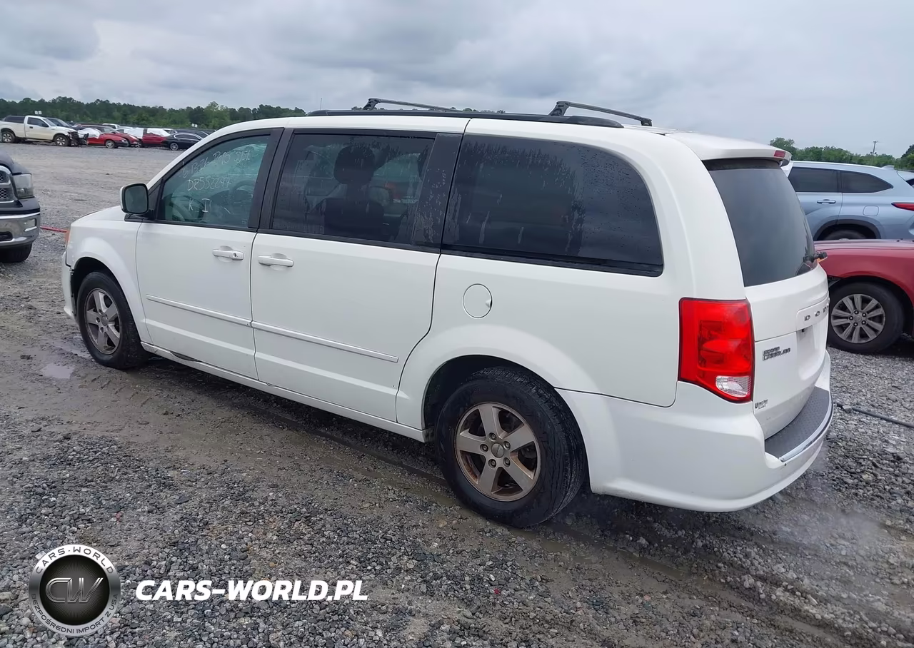 2013 Dodge Grand Caravan Sxt VIN:2C4RDGCG7DR552247 - 3
