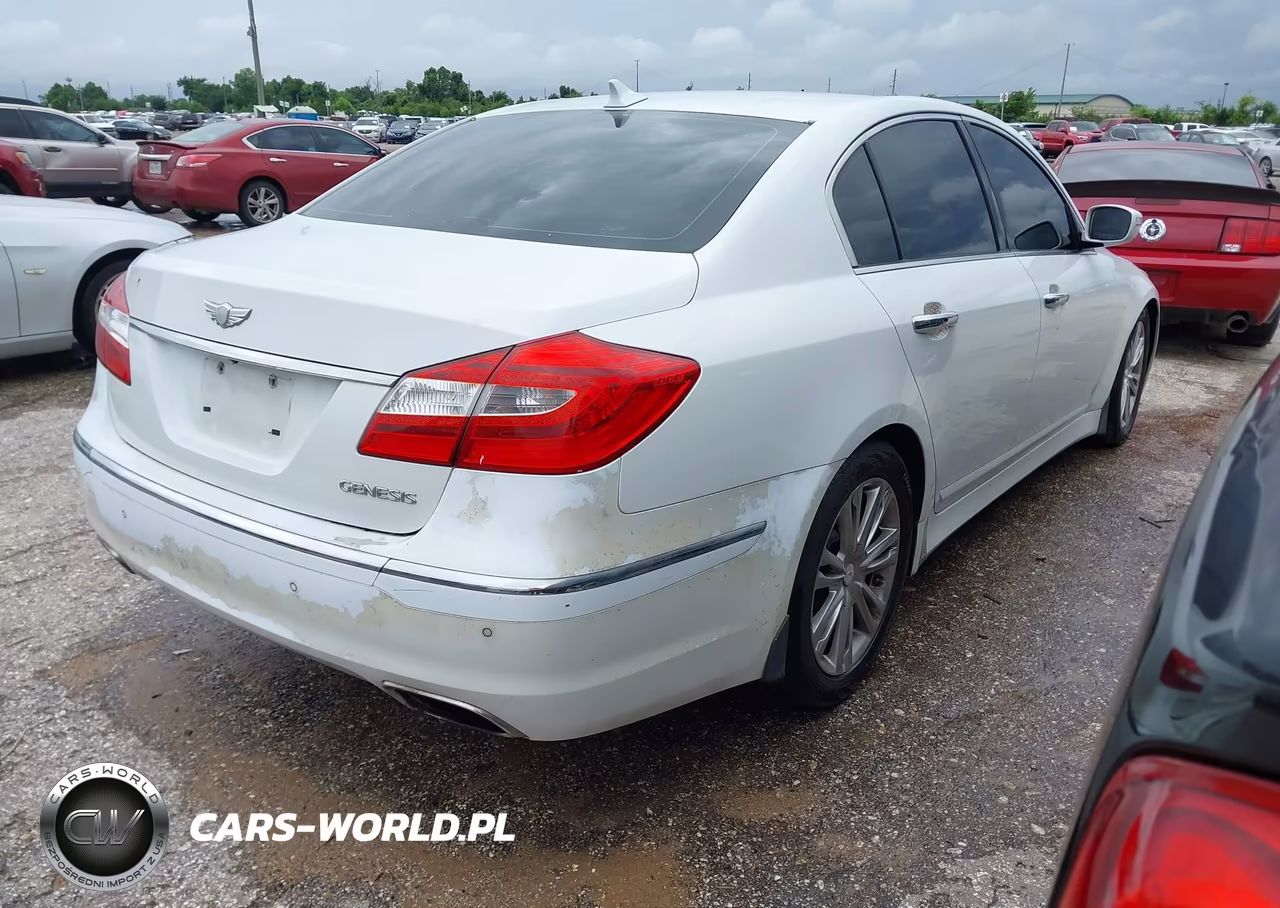 2012 Hyundai Genesis 3.8 VIN:KMHGC4DD8CU186244 - 4