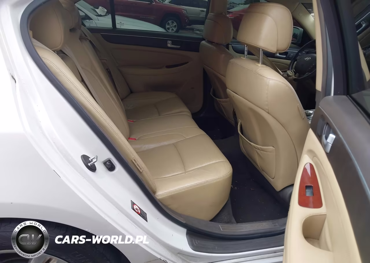 2012 Hyundai Genesis 3.8 VIN:KMHGC4DD8CU186244 - 8