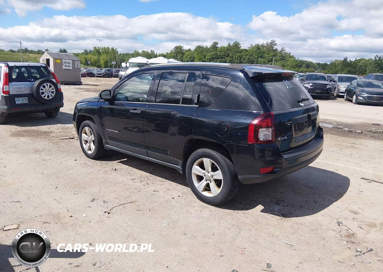 2014 Jeep Compass Sport VIN:1C4NJDBB3ED696328 - 3