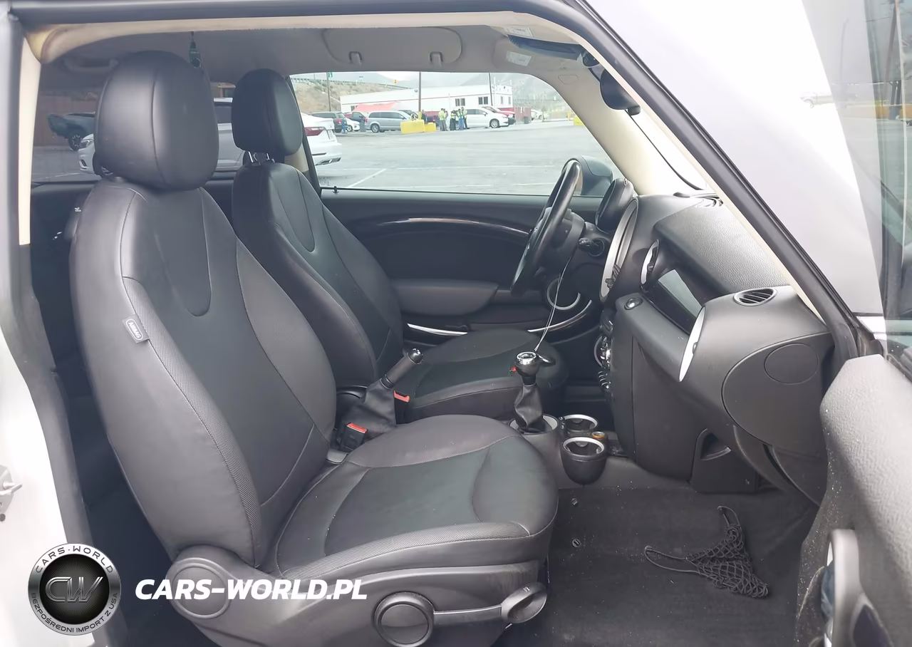 2011 Mini Cooper Clubman VIN:WMWZF3C54BTX82154 - 5