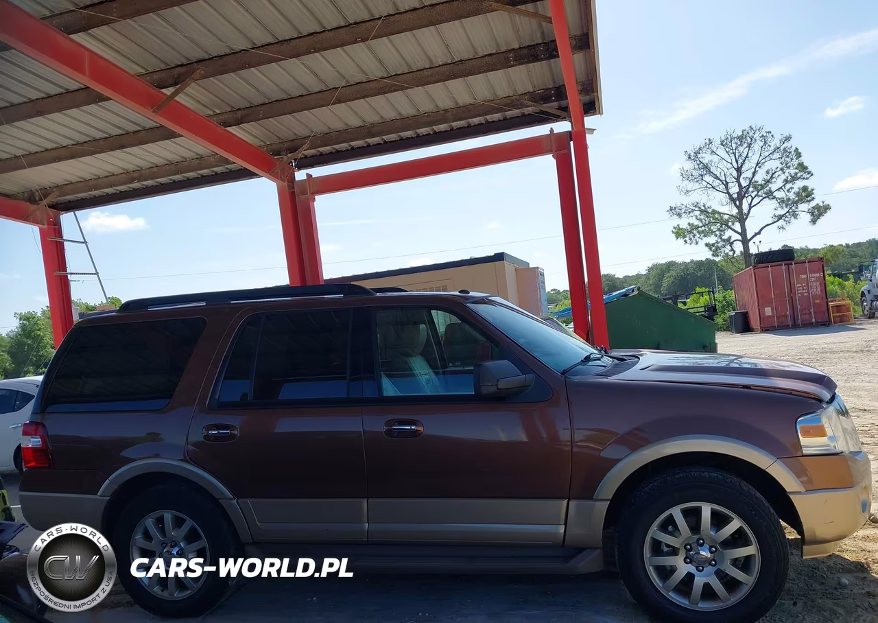 2011 Ford Expedition Xlt VIN:1FMJU1J50BEF54939 - 13