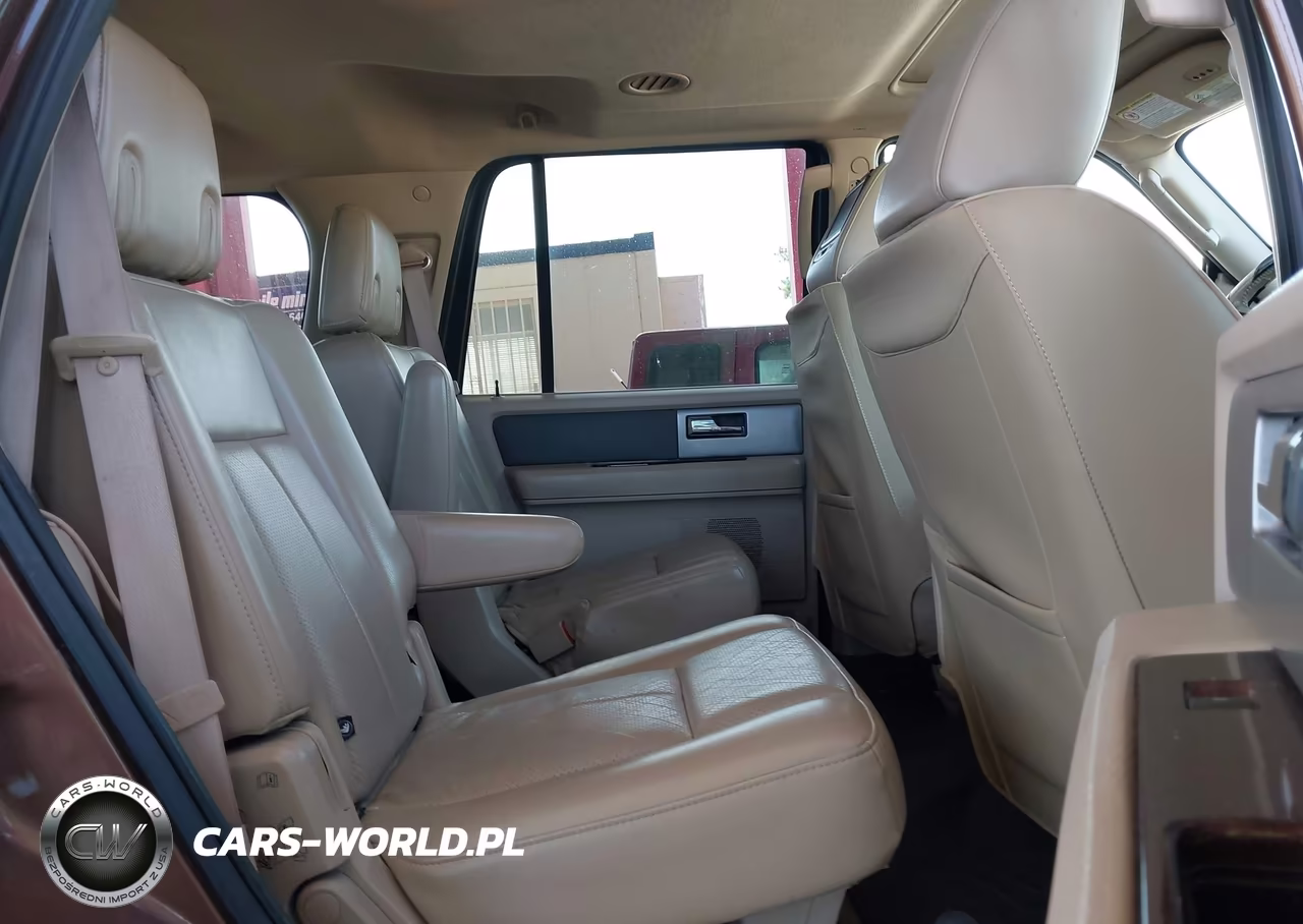 2011 Ford Expedition Xlt VIN:1FMJU1J50BEF54939 - 8