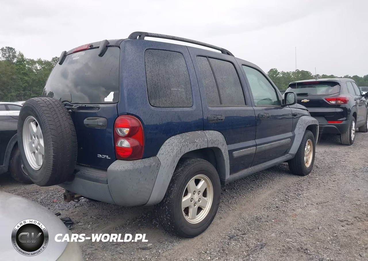 2007 Jeep Liberty Sport VIN:1J4GL48K97W542282 - 4