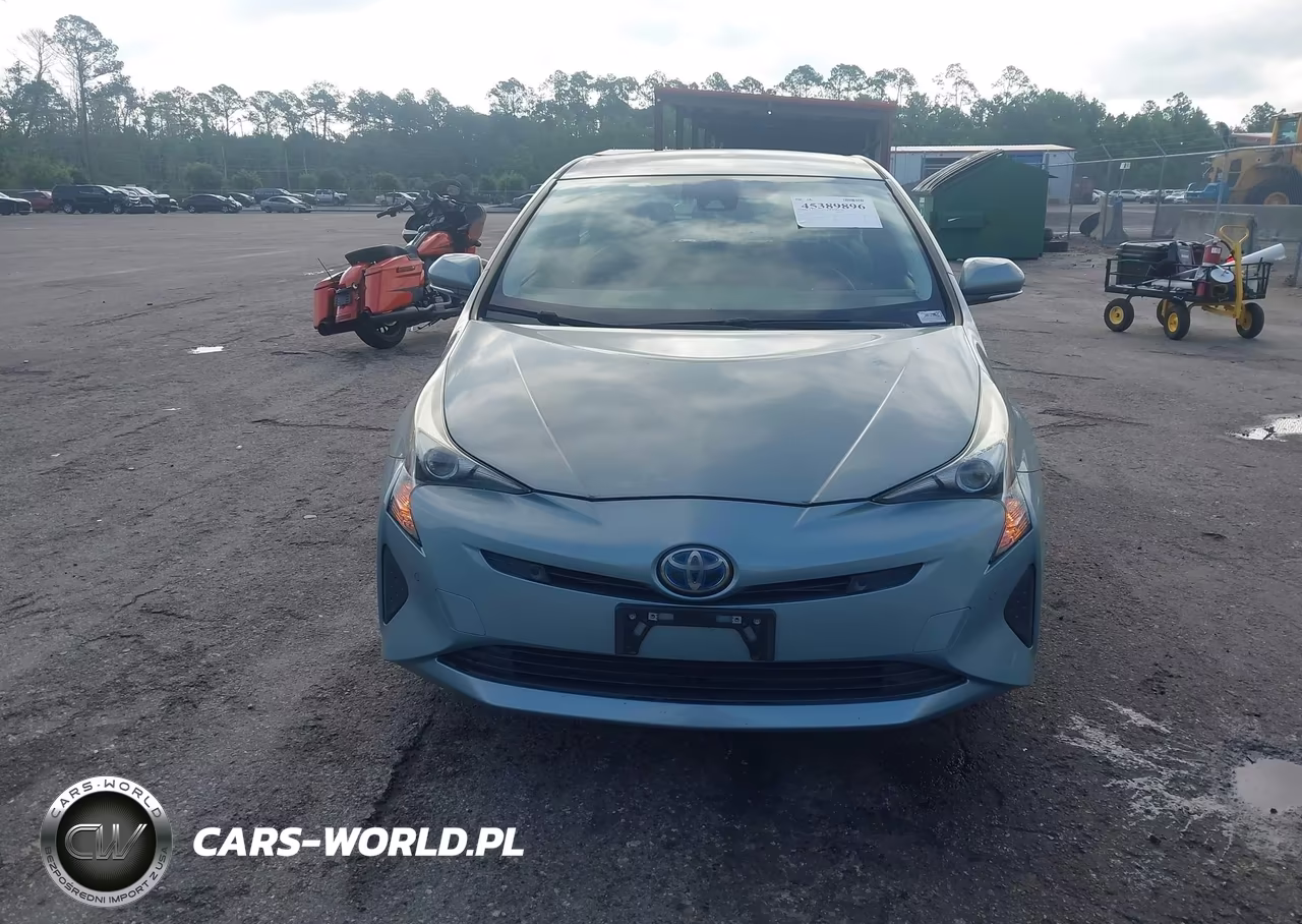 2018 Toyota Prius Three VIN:JTDKARFU9J3546476 - 12