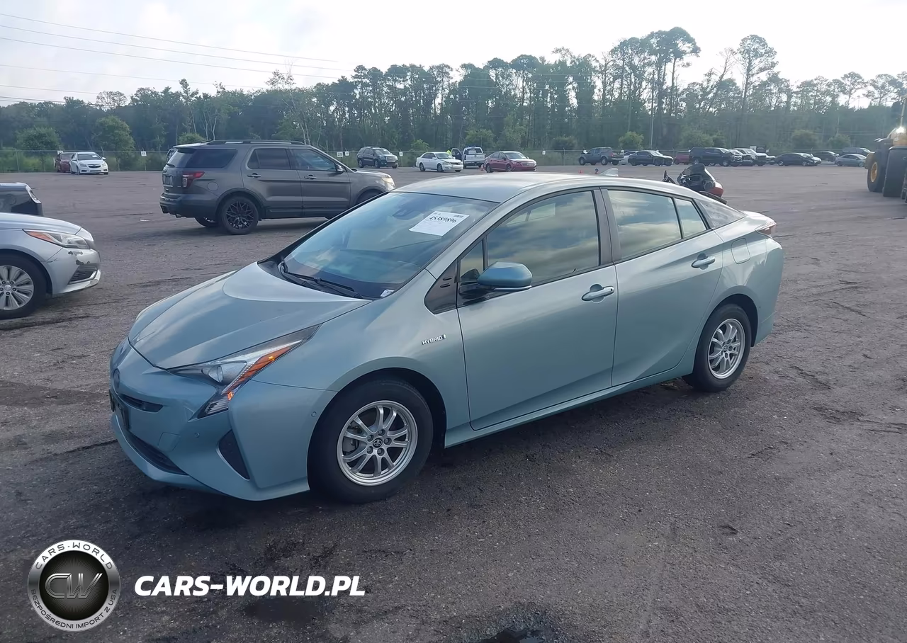 2018 Toyota Prius Three VIN:JTDKARFU9J3546476 - 2