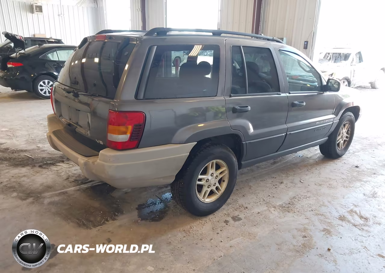 2003 Jeep Grand Cherokee Laredo VIN:1J8GW48N33C579811 - 4