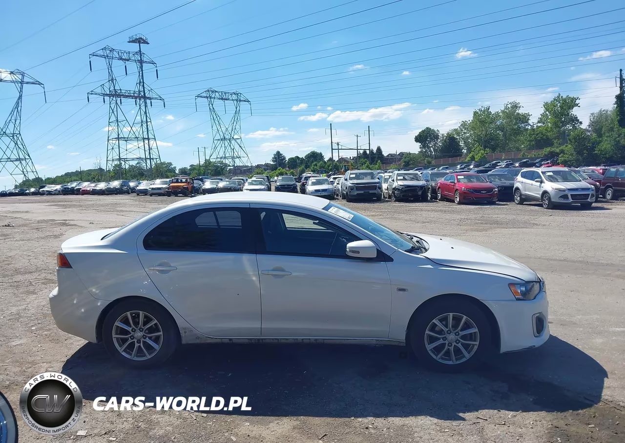 2016 Mitsubishi Lancer Es VIN:JA32U2FUXGU010846 - 13