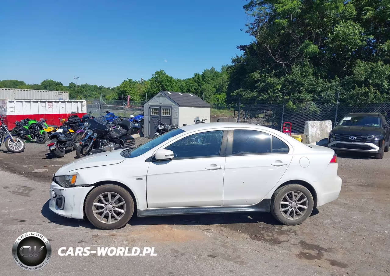 2016 Mitsubishi Lancer Es VIN:JA32U2FUXGU010846 - 14