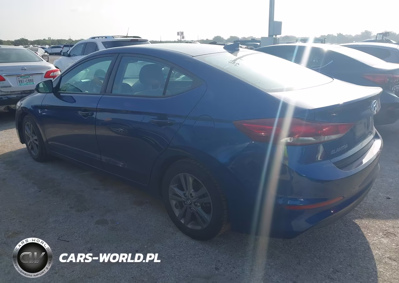 2018 Hyundai Elantra Sel VIN:5NPD84LF9JH241772 - 3