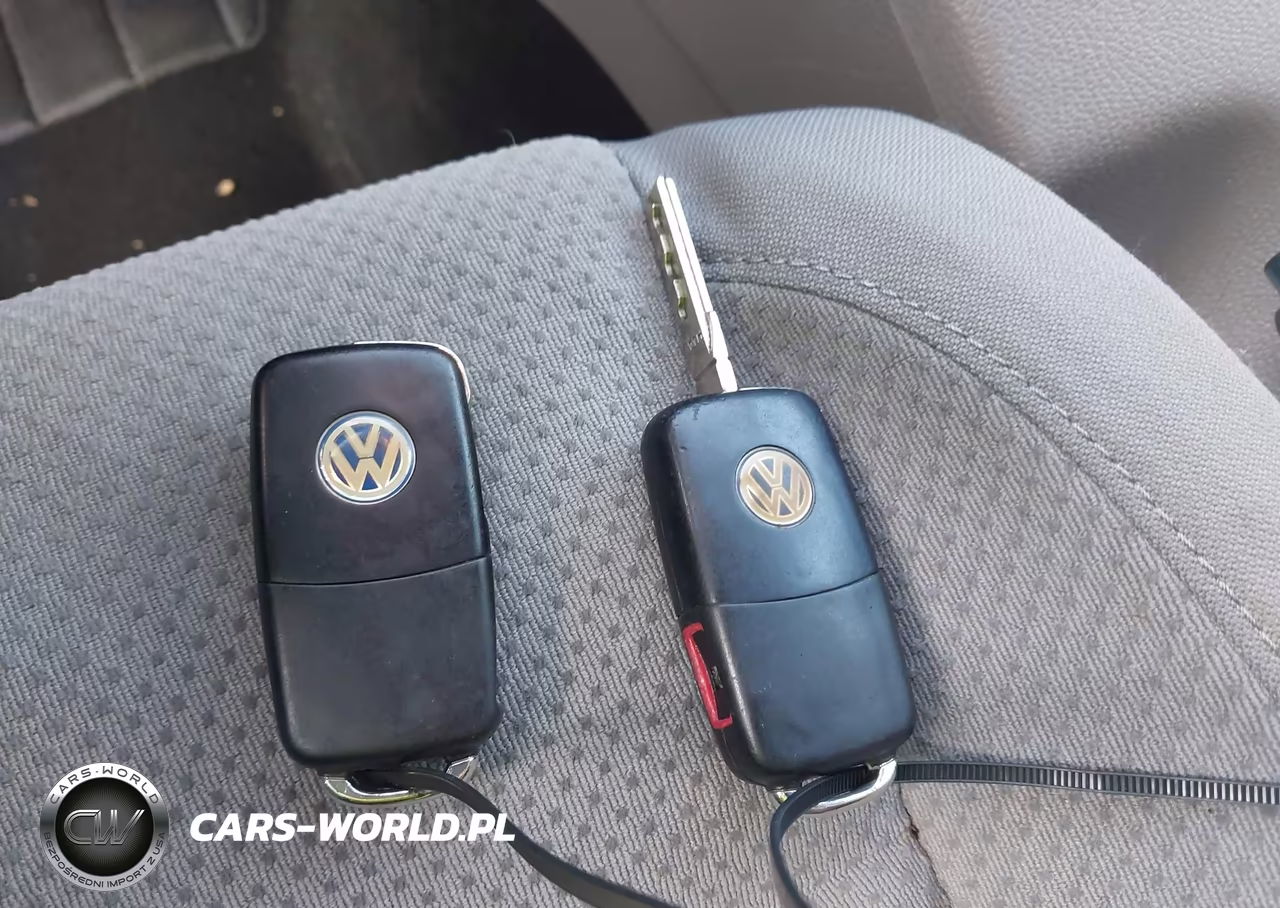 2009 Volkswagen Rabbit S VIN:WVWDA71K69W015300 - 11