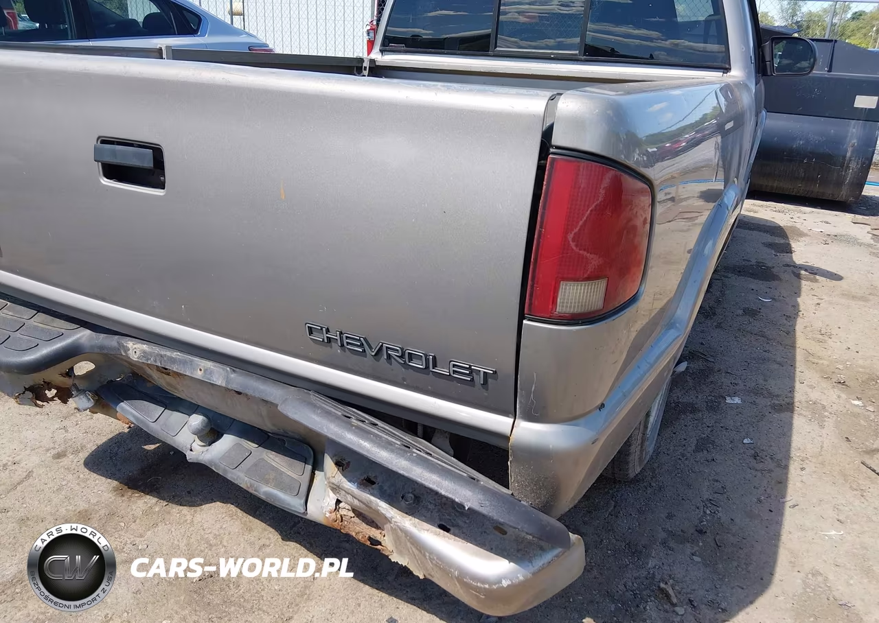 2002 Chevrolet S-10 Ls VIN:1GCCS145928123609 - 17