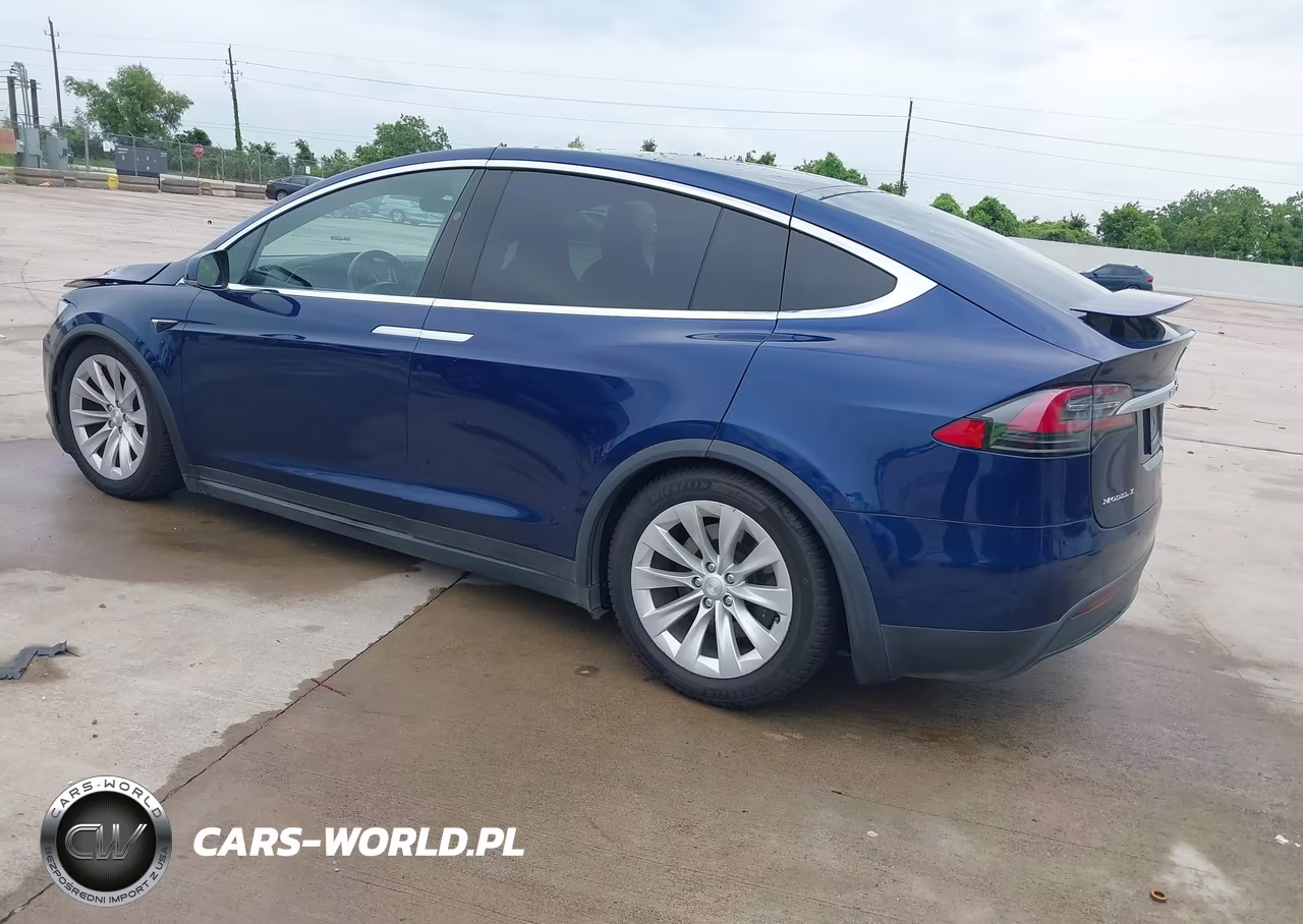 2017 Tesla Model X 100D-75D-90D VIN:5YJXCBE24HF054703 - 3