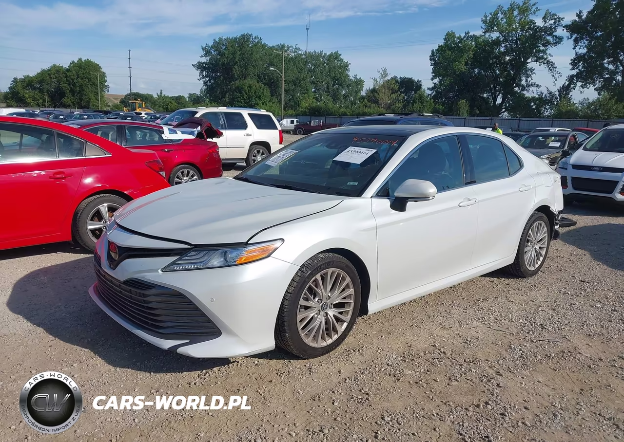 2018 Toyota Camry Xle VIN:4T1B11HK4JU107740 - 2