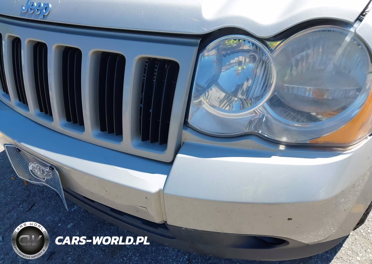 2010 Jeep Grand Cherokee Laredo VIN:1J4PR4GK7AC105292 - 17