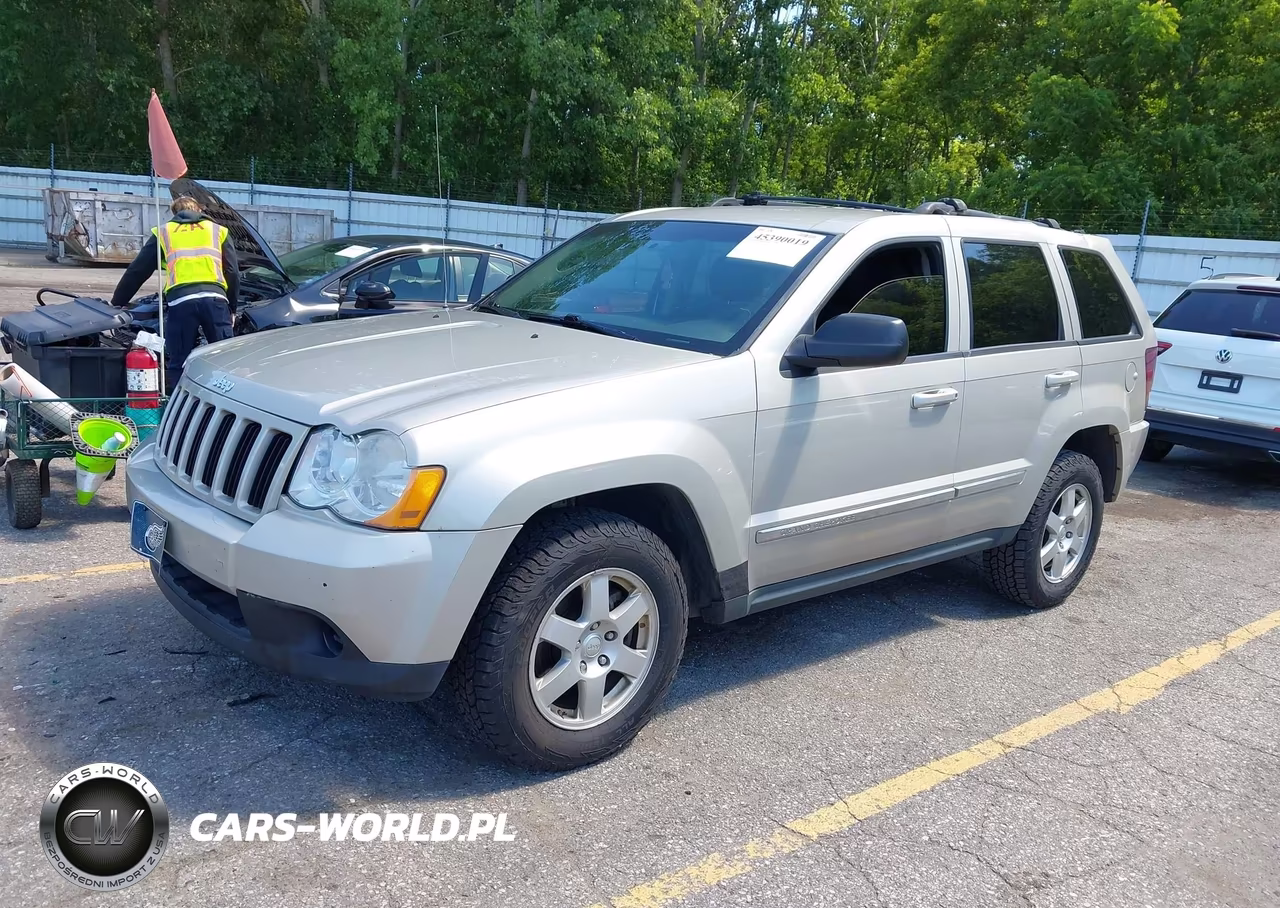 2010 Jeep Grand Cherokee Laredo VIN:1J4PR4GK7AC105292 - 2