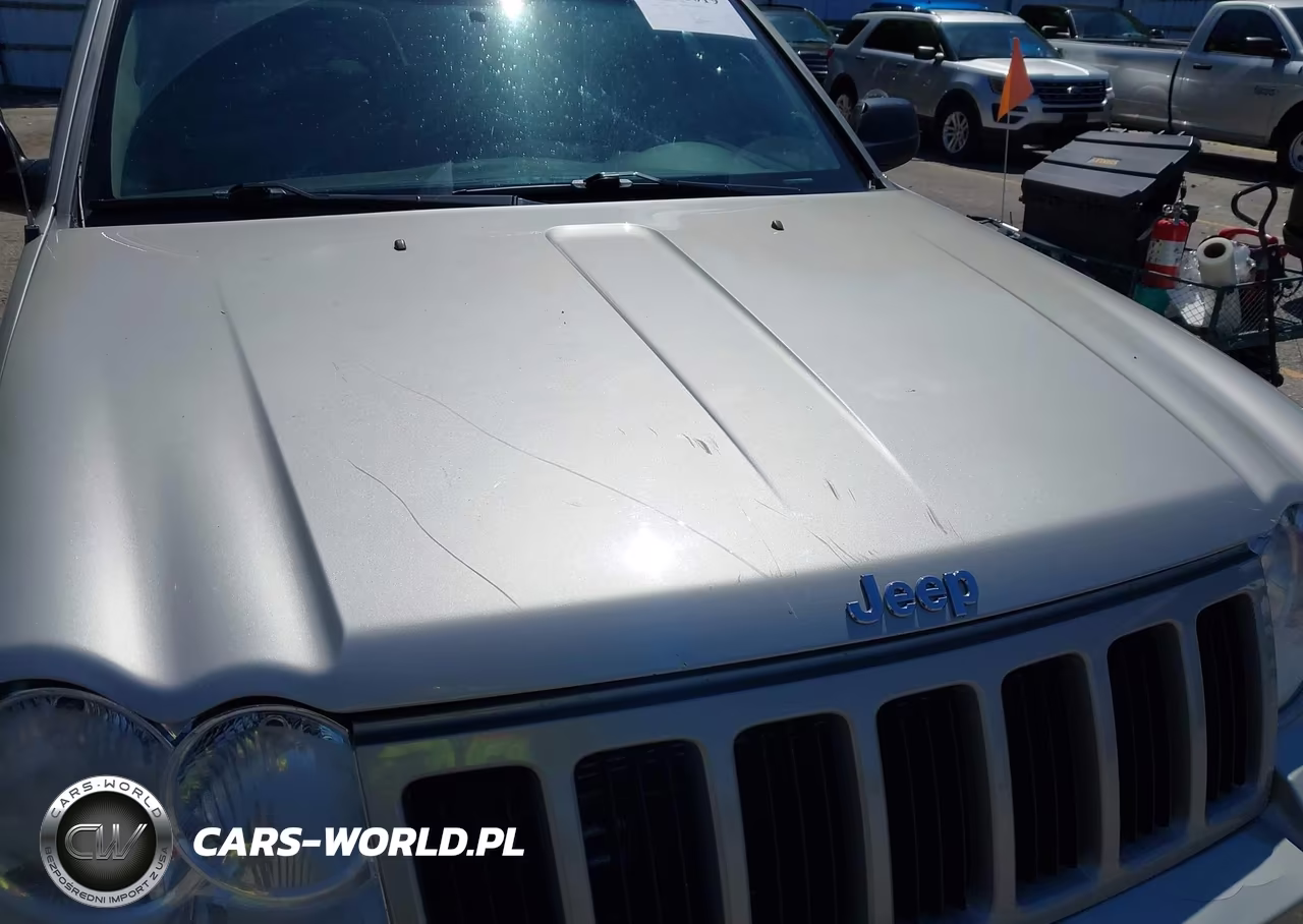2010 Jeep Grand Cherokee Laredo VIN:1J4PR4GK7AC105292 - 6