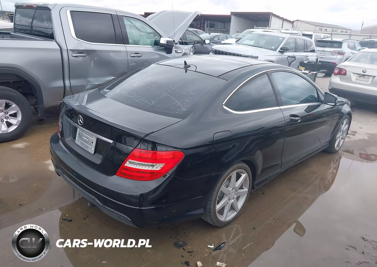 2013 Mercedes-Benz C 250 VIN:WDDGJ4HB6DF999936 - 4