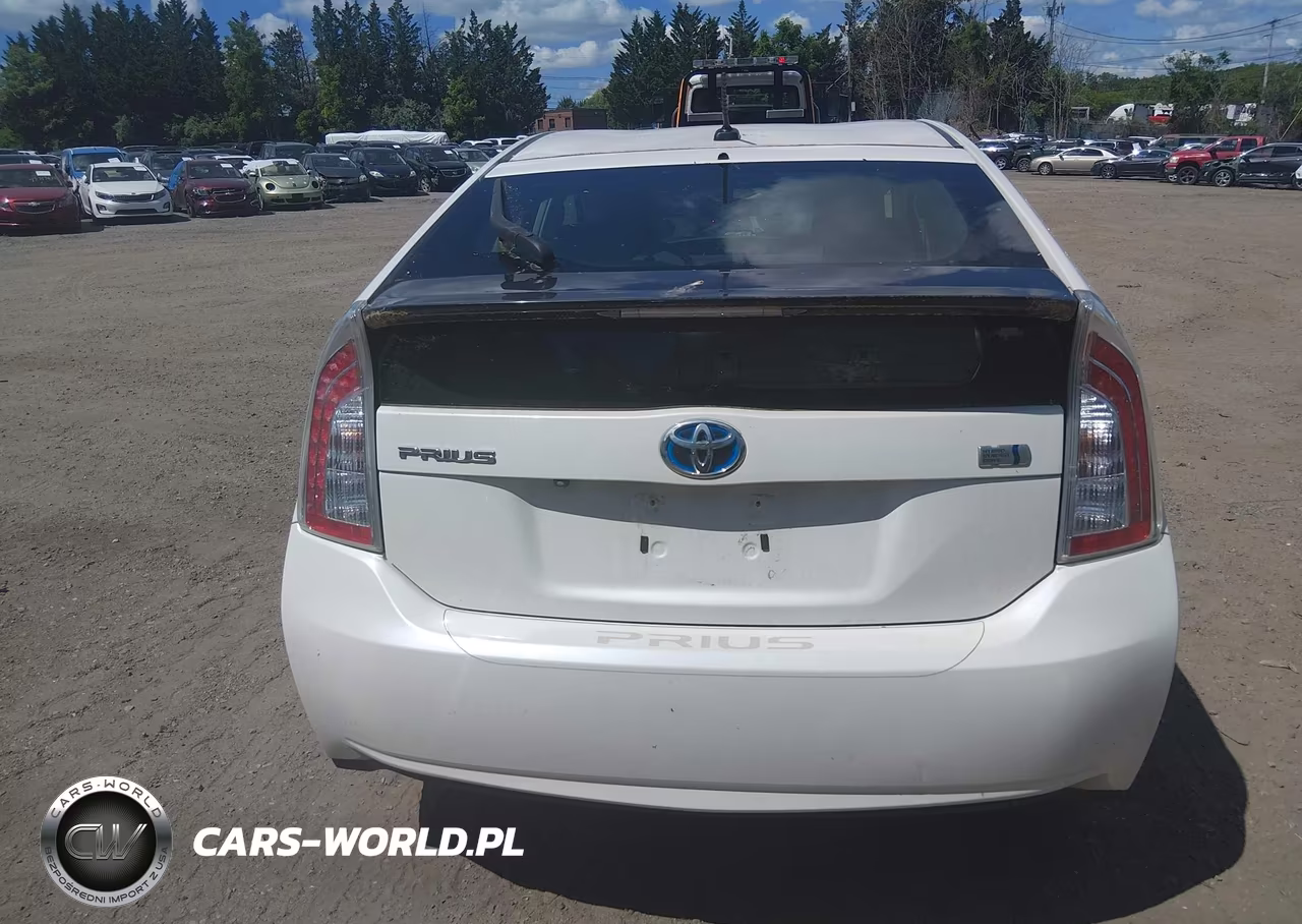 2012 Toyota Prius Three VIN:JTDKN3DU7C5485155 - 16