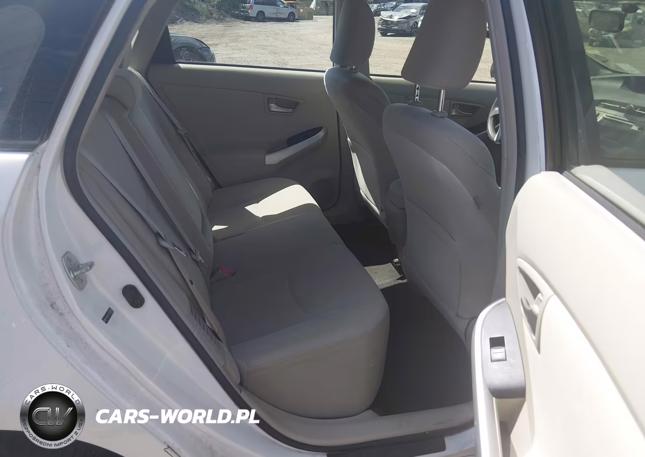 2012 Toyota Prius Three VIN:JTDKN3DU7C5485155 - 8