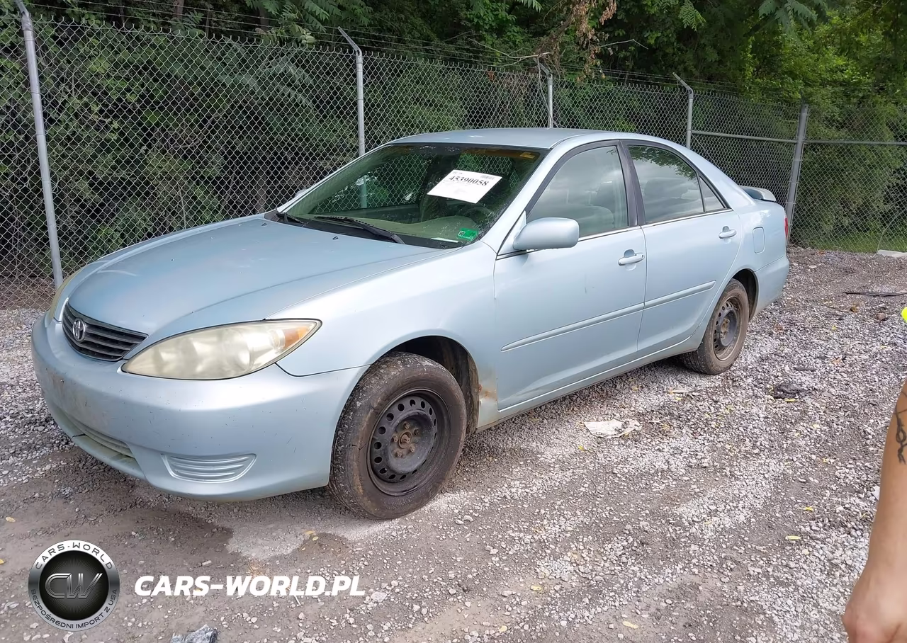 2005 Toyota Camry Le VIN:4T1BE32K05U544312 - 2