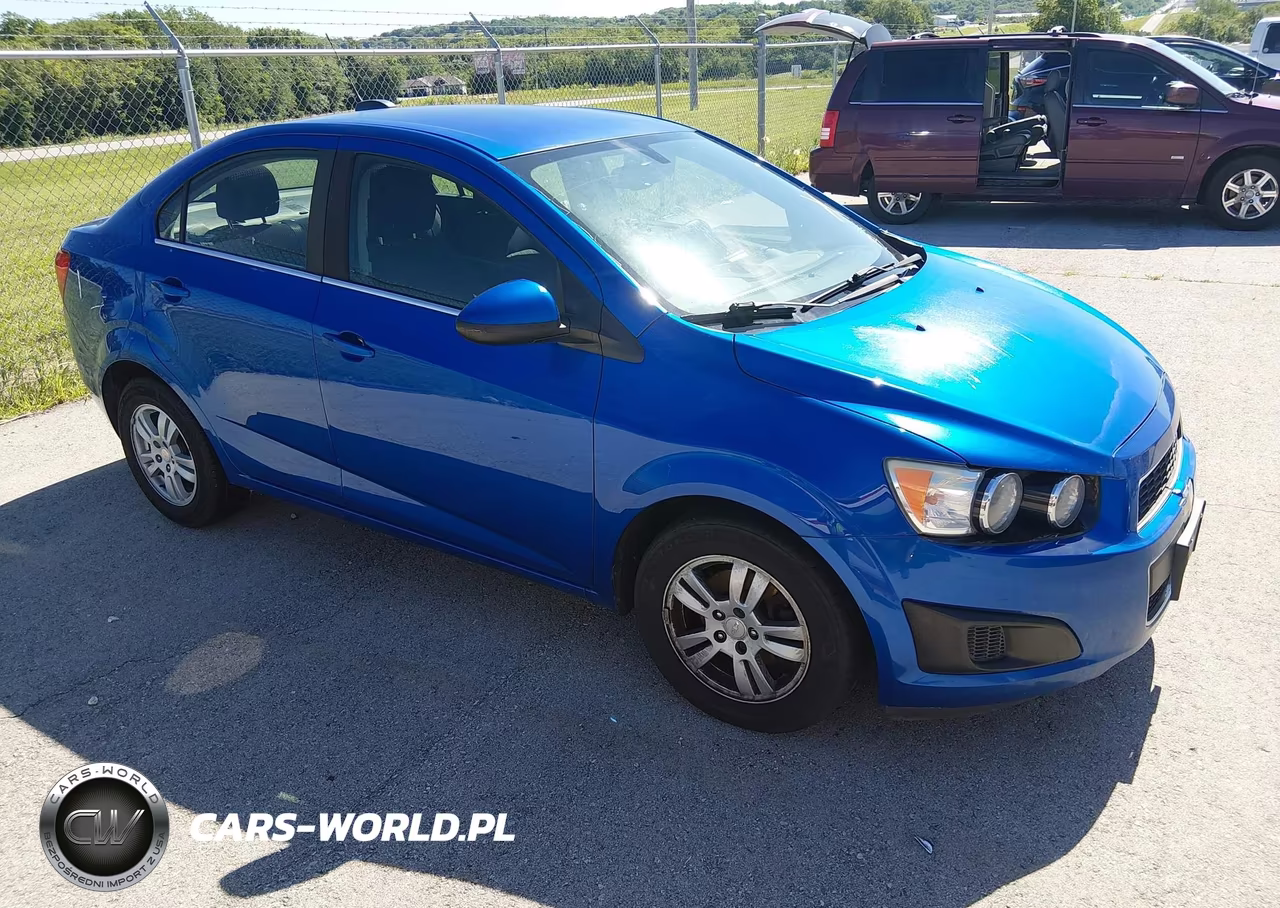 2016 Chevrolet Sonic Lt Auto – zdjęcie 1 z 11