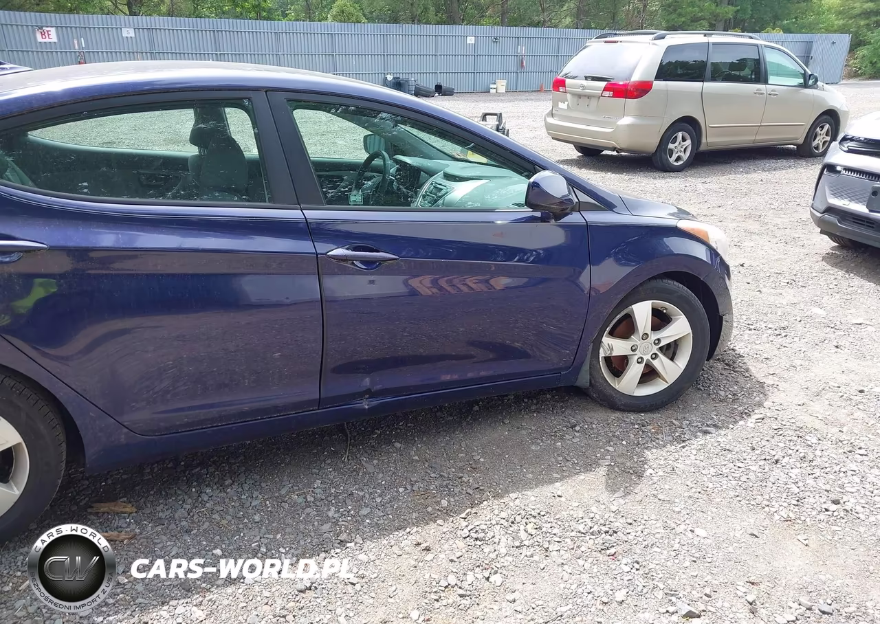 2013 Hyundai Elantra Gls VIN:5NPDH4AE3DH347584 - 6