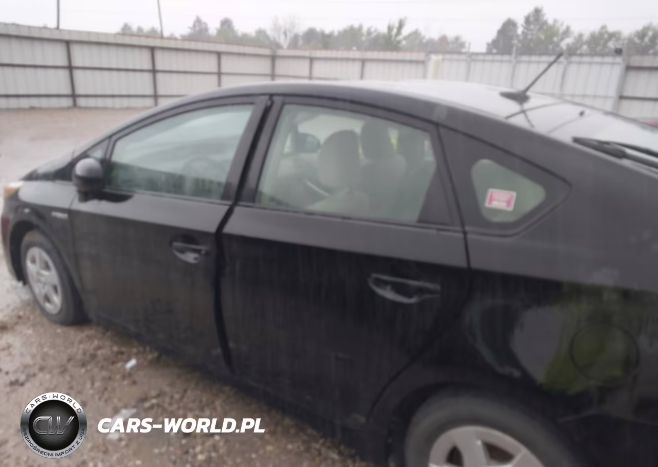 2011 Toyota Prius Two VIN:JTDKN3DU5B0291803 - 6