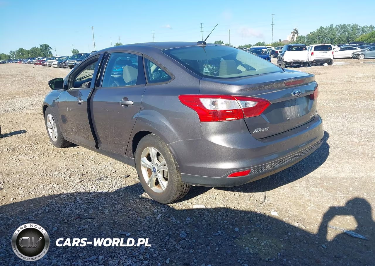 2013 Ford Focus Se VIN:1FADP3F23DL333617 - 3