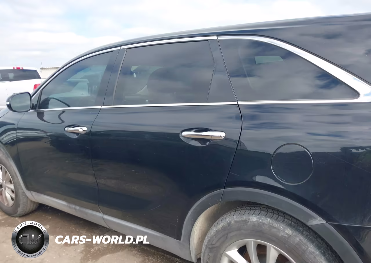 2018 Kia Sorento 2.4L L VIN:5XYPG4A37JG427505 - 14