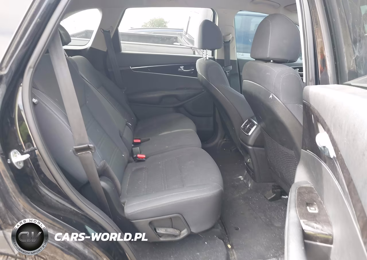 2018 Kia Sorento 2.4L L VIN:5XYPG4A37JG427505 - 8