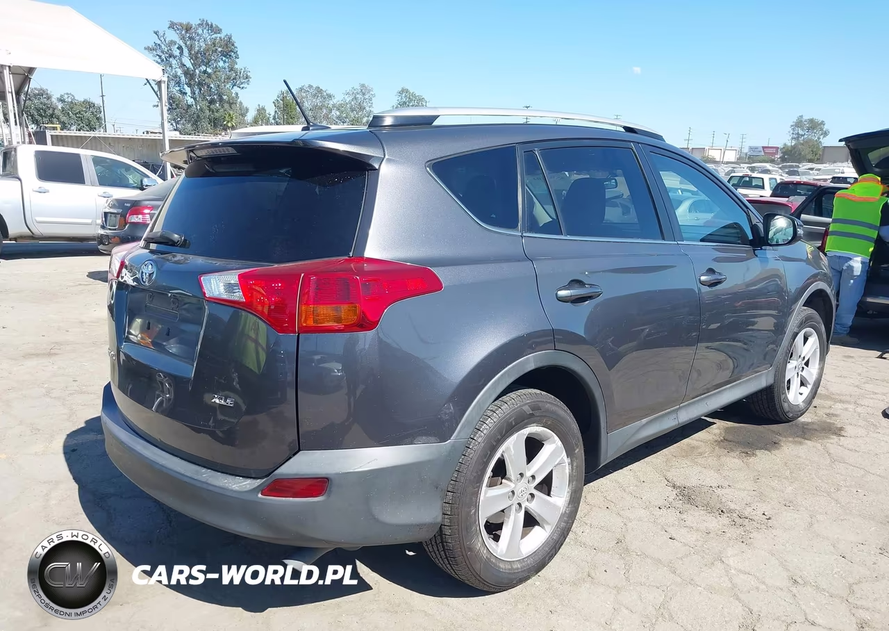 2014 Toyota Rav4 Xle VIN:2T3WFREV3EW088207 - 4